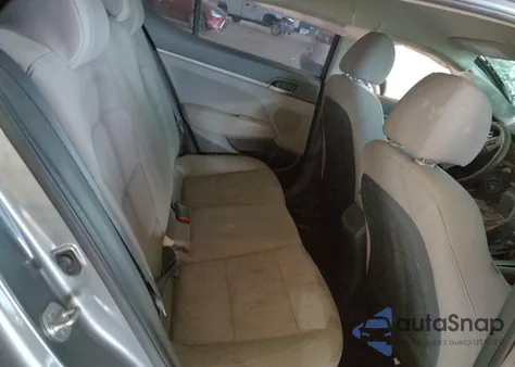 2018 Hyundai Elantra Se z USA, uszkodzony, nr VIN 5NPD74LF4JH321726